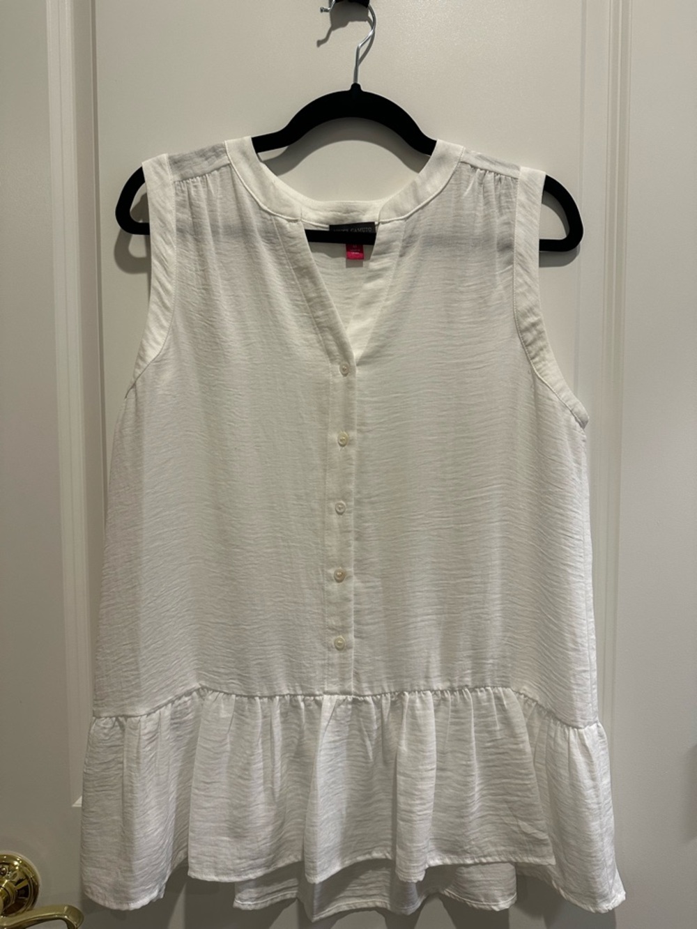 Vince Camuto White Sleeveless Peplum Button-Front Top